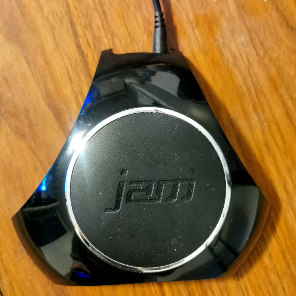 JAM leviating speaker